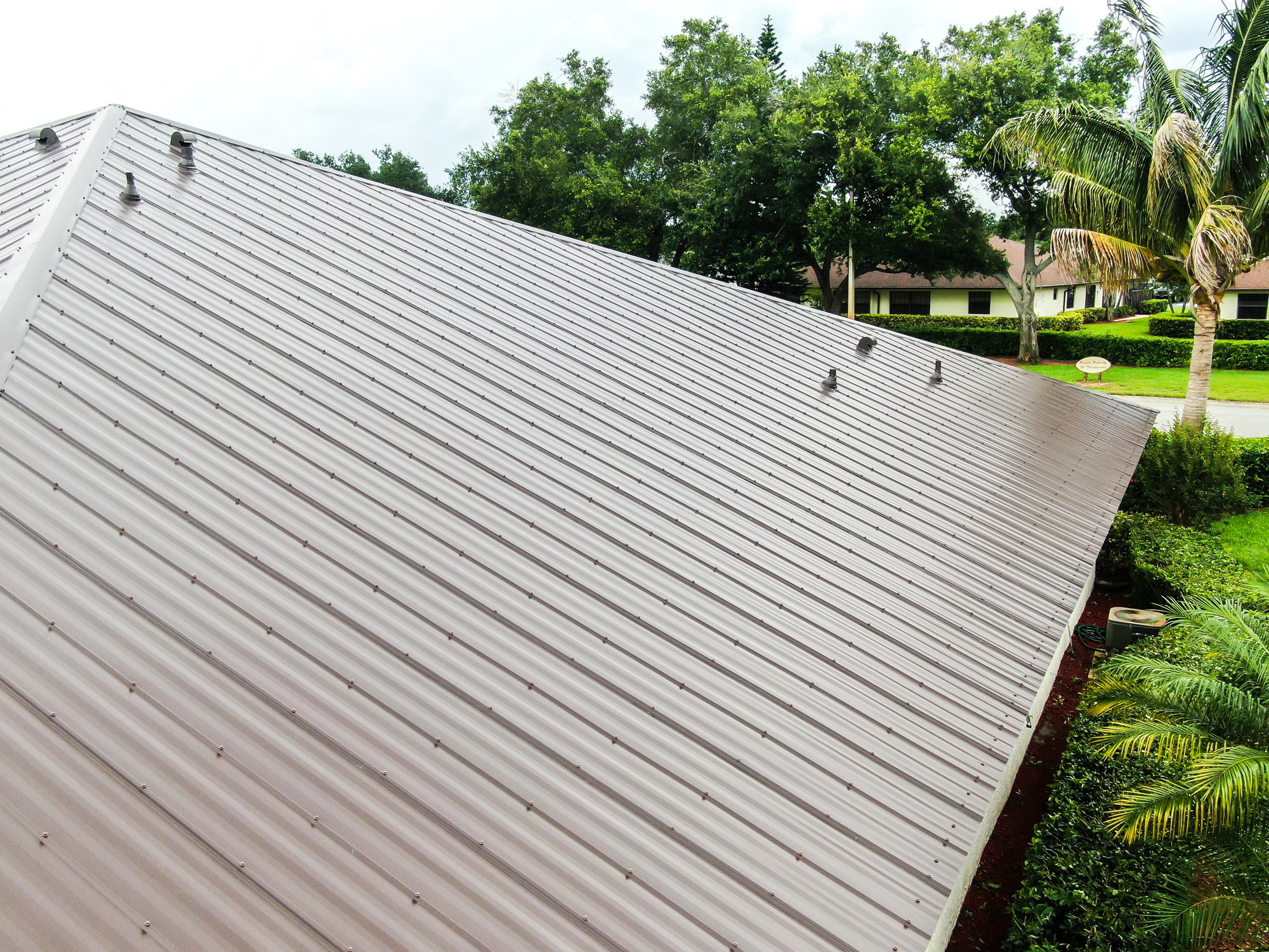 5V Crimp Dynamic Metals Roof